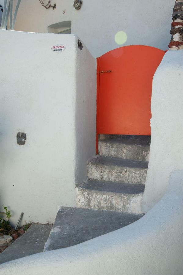 Mesana Stone Houses Emporio (Santorini) Exterior photo