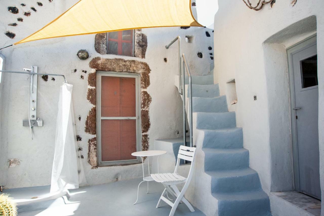 Mesana Stone Houses Emporio (Santorini) Exterior photo