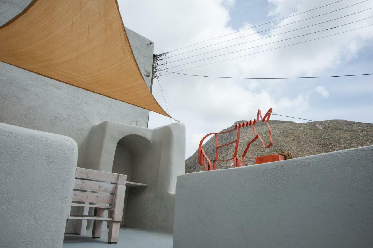 Mesana Stone Houses Emporio (Santorini) Exterior photo